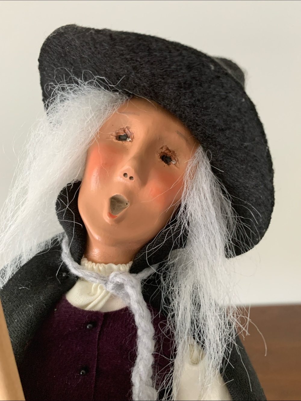 Salem Witch with Broom - Picture 3 of 12